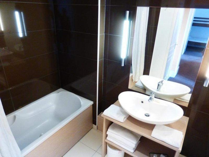 Appartement Standing au Château des Magnans Jausiers Extérieur photo
