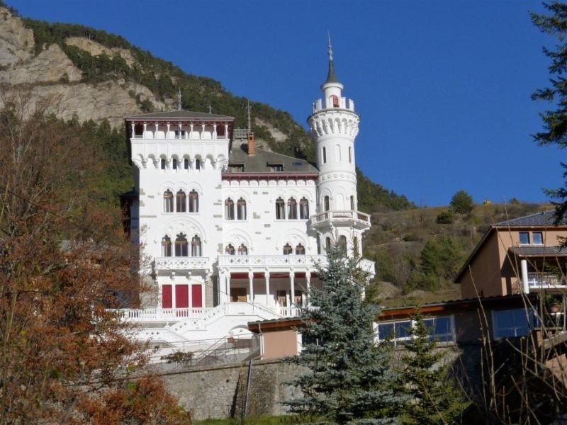 Appartement Standing au Château des Magnans Jausiers Extérieur photo
